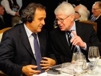 Fussball International Franz Beckenbauer bekommt den UEFA President s Award