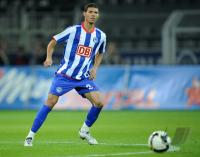 FUSSBALL DFB-Pokal: BERLIN, KAKA Einzelaktion