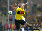 Fussball Bundesliga: Borussia Dortmund - Schalke 04, Zweikampf