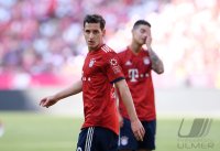 Fussball 1. Bundesliga Saison 17/18: FC Bayern Muenchen -  VfB Stuttgart