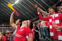 Fussball: Public Viewing in der Allianz Arena in Muenchen