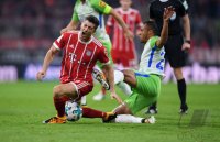 Fussball 1. Bundesliga Saison 17/18: FC Bayern Muenchen - VfL Wolfsburg