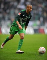 Fussball: 1. Bundesliga Saison 2010/2011: Bremen, WESLEY am Ball