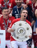 Fussball 1. Bundesliga Saison 15/16: Der FC Bayern feiert seine 26. Deutsche Meisterschaft