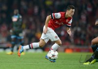 FUSSBALL  CHL  Saison 2013/2014: Arsenal London - SSC Neapel