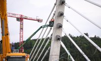 Neckartalbruecke der Bundesstrasse 32 ueber das Neckartal bei Horb