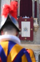 Rom; Papst Franziskus I. spricht den Urbi Et Orbi Segen