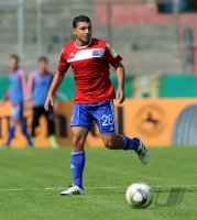 FUSSBALL, DFB Pokal 1. Hauptrunde:  Oemer Kanca  (Unterhaching)
