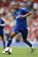 FUSSBALL INTERNATIONAL: Madrid, ROBINHO Einzelaktion