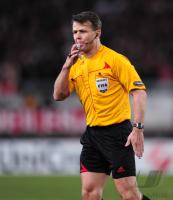 FUSSBALL  International CHL 09/10 : Schiri Bjorn Kuipers