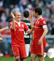 Fussball 1. Bundesliga : Arjen Robben, Mark van Bommel (v.li., FCB)