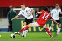 Fussball International EM 2012 Qualifikationsspiel: Toni Kroos (li, Deutschland)  gegen Julian BAUMGARTLINGER (re, Oesterreich)