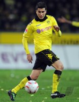 Fussball: 1. Bundesliga Saison 2010/2011: Dortmund, SAHIN Einzelaktion