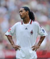Fussball International: Ronaldinho  (Milan)