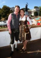 FUSSBALL 1. BUNDESLIGA: Bayern besucht das Oktoberfest