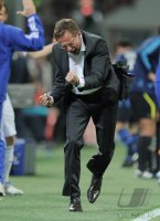 FUSSBALL CHL  Saison 10/11:  JUBEL  Trainer Ralf Rangnick (FC Schalke 04)