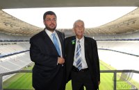 2. Fussball Bundesliga: (v. li.) Investor Hasan Ismaik , Dieter Schneider (1860 Praesident)