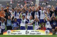 Fussball DFB - Frauen Pokalfinale in Berlin 2000/2001