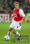 Fussball UCL - Arsenal: LJUNGBERG Einzelaktion