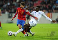 Fussball U21-Europameisterschaft 2011:  Bojan Krkic (li, Spanien) gegen Daniel Welbeck (re, England)