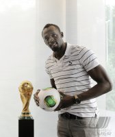 FIFA Praesident Joseph S. Blatter (Schweiz) trifft Usain Bolt (Jamaika)