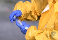 Symbolbild: Corona Teststelle Tuebingen: Corona-Drive-In auf dem Tuebinger Festplatz