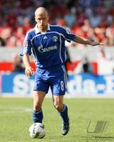 Fussball, 1. Bundesliga: Schalke, ERNST Einzelaktion