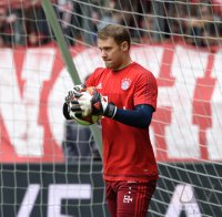Fussball 1. Bundesliga Saison 14/15: Torwart Manuel Neuer (FC Bayern Muenchen)