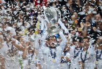 Fussball Champions League Finale 2014: JUBEL Ronaldo (Real Madrid) mit Pokal