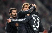 Fussball 1. Bundesliga : (v. li.) Bayern JUBEL Hamit Altintop, Andreas Ottl, Mario Gomez