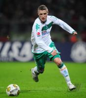 FUSSBALL 1. BUNDESLIGA: Bremen, HUSEJINOVIC Einzelaktion