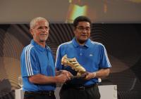 FUSSBALL WM 2010:  ADIDAS PK  Goldener Schuh;  Gerd Mueller und Eusebio