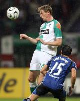 Fussball Ligapokal: Bremen - Hamburg