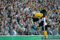 Fussball International  Frauen  Deutschland - Brasilien   DFB Maskottchen Paule