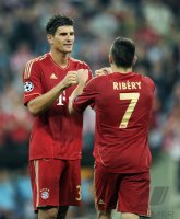 Fussball CHL  Saison 2011/2012:  Mario Gomez , Franck Ribery (v. li., FC Bayern Muenchen)