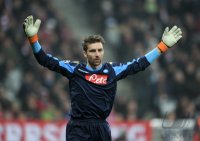 Fussball CHL  Saison 2011/2012:  Morgan De Sanctis (SSC Neapel)