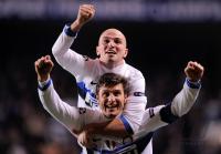 FUSSBALL  International CHL 09/10  : Jubel Javier Zanetti mit  Esteban Cambiasso (Inter)