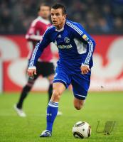 FUSSBALL, 1. BUNDESLIGA, 18. Spieltag: Schalke, SCHMITZ Einzelaktion