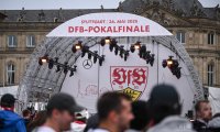 Fussball DFB Pokal Finale 24/25: Arminia Bielefeld - VfB Stuttgart, Public Viewing auf dem Schlossplatz