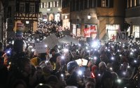 Lichtermeer fuer die Demokratie auf dem Tuebinger Marktplatz