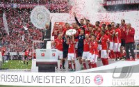 Fussball 1. Bundesliga Saison 15/16: Der FC Bayern feiert seine 26. Deutsche Meisterschaft