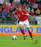 FUSSBALL INTERNATIONAL: Steven GERRARD (England)