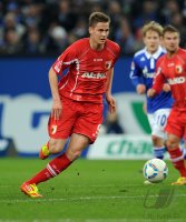 Fussball 1. Bundesliga, Saison 2011/2012: FC Augsburg, OEHRL am Ball