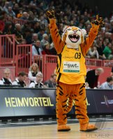 Basketball 1. Bundesliga 2012/2013:  Walter Tigers Tuebingen - Fraport Skyliners Frankfurt