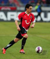 FUSSBALL, 1. BUNDESLIGA, 24. Spieltag: Hannover, SCHMIEDEBACH Einzelaktion