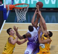 Basketball 1. Bundesliga 15/16 Hauptrunde: Walter Tigers Tuebingen - BG Goettingen