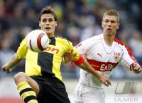 Fussball 1. Bundesliga: Dortmund - Stuttgart, Zweikampf