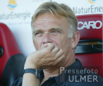 FUSSBALL  FC Bayern Muenchen Tobias Rau (FCB) am Ball