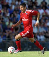 Fussball 1. Bundesliga, Saison 2010/2011: Hamburger SV: GUERRERO Einzelaktion