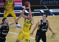 Basketball 1. Bundesliga 17/18 Hauptrunde: Walter Tigers Tuebingen - Alba Berlin